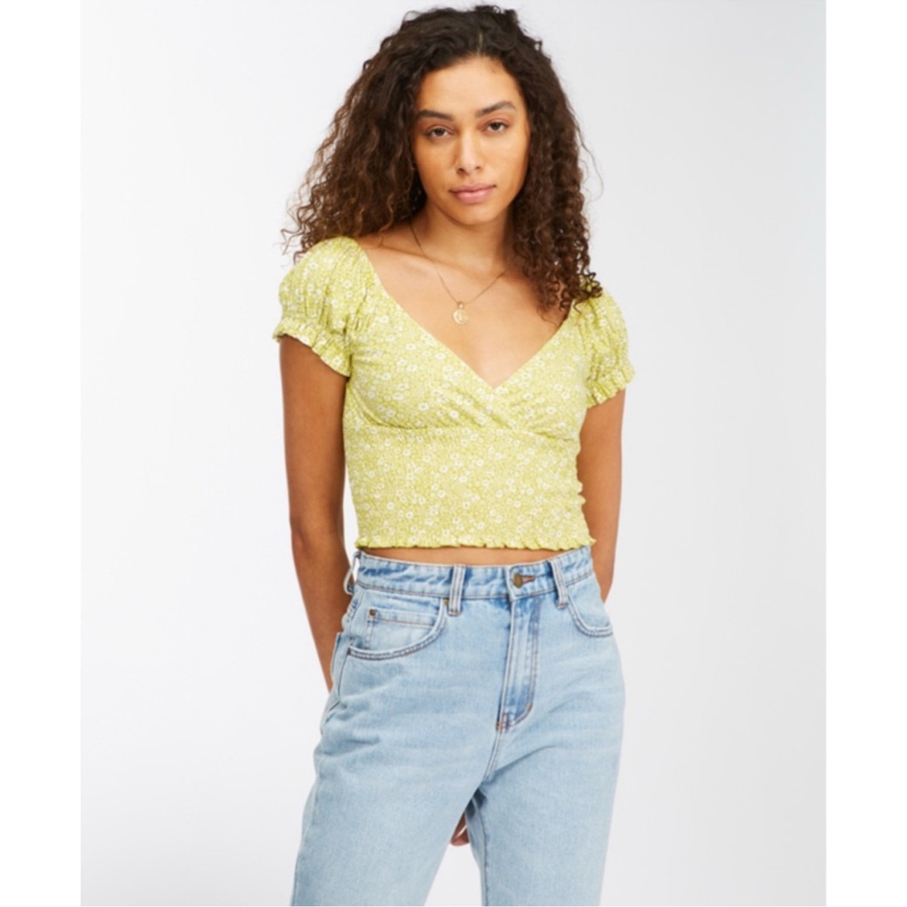 Billabong Green Floral Puff Sleeve Crop Top